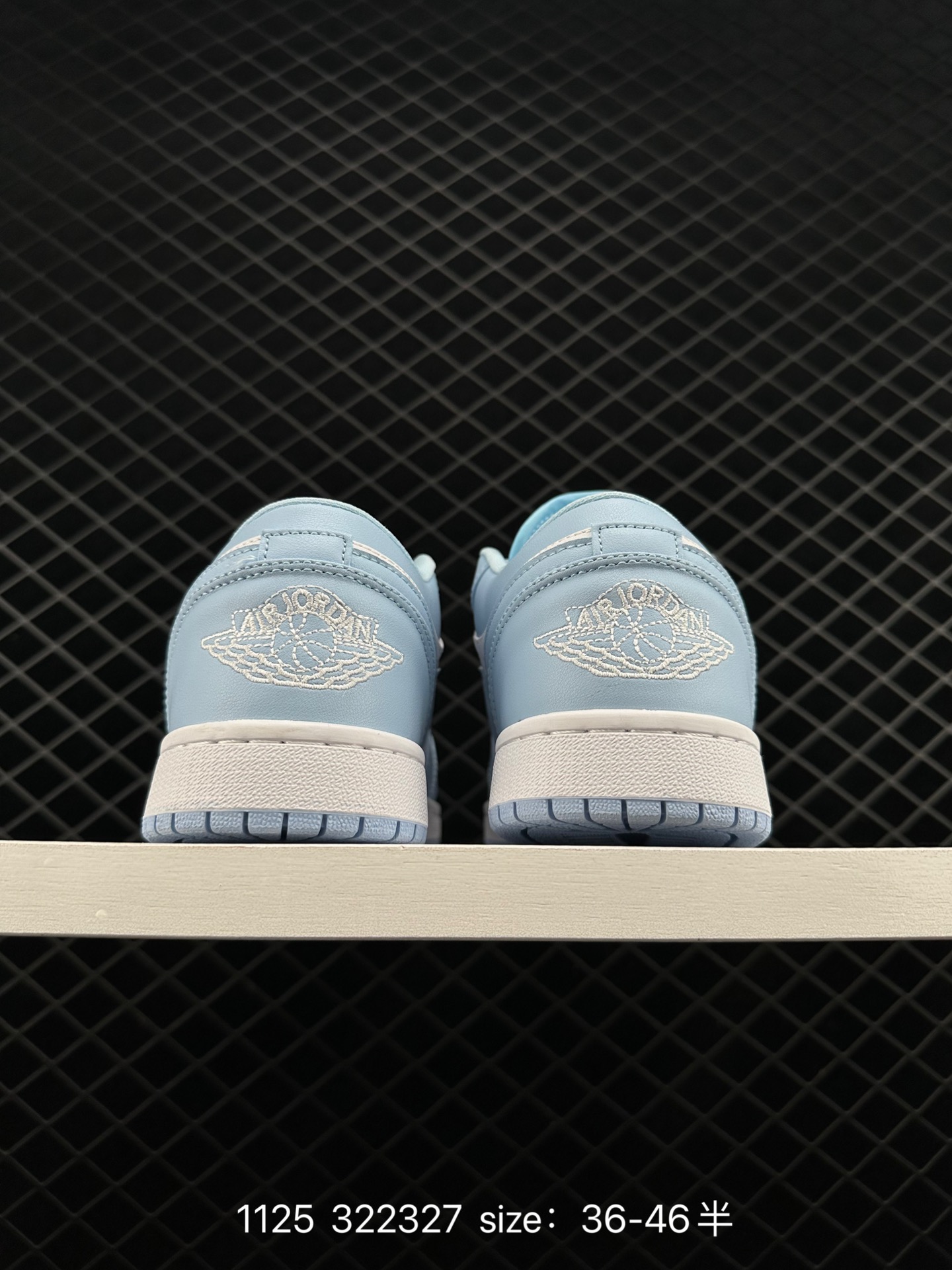 Air Jordan 1 Low ”Aluminum“